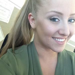 Meet your Posher, Ellie